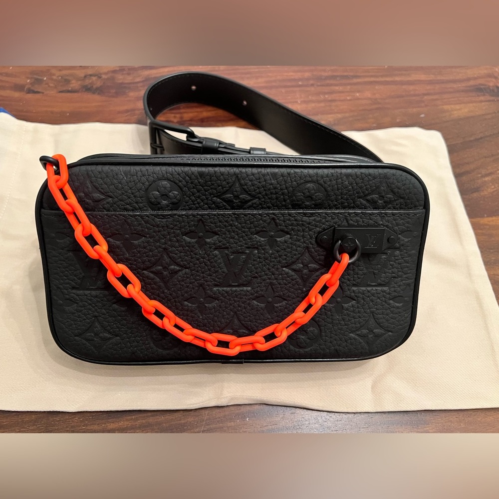 Louis Vuitton Bum Bag Black Leather
